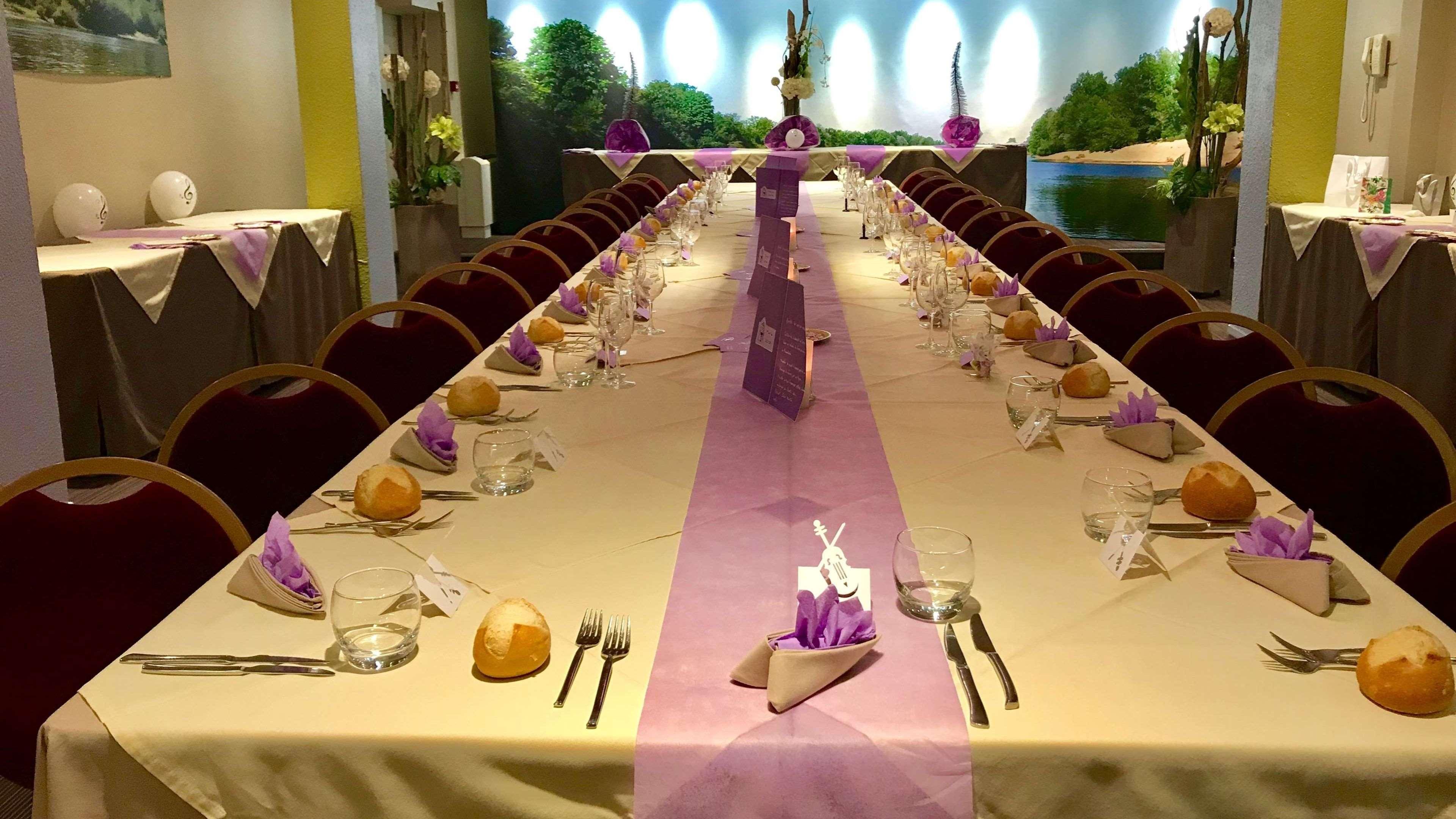 Kyriad Hotel Nevers Centre Zewnętrze zdjęcie
